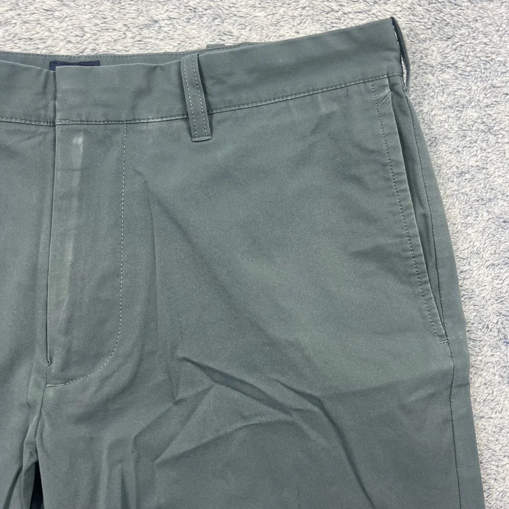 J.Crew Mens 33 Gray Tech Shorts 7 Inseam Performance Casual